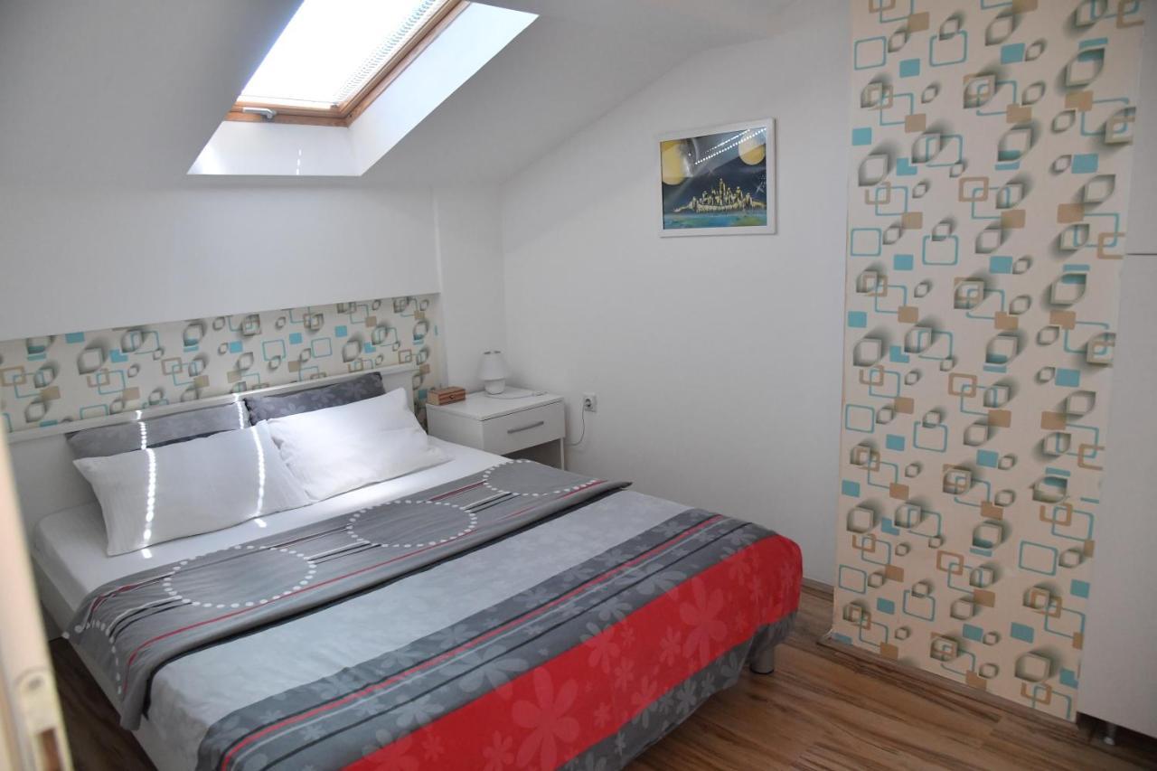 Apartamento Stan Na Dan Ni Exterior foto