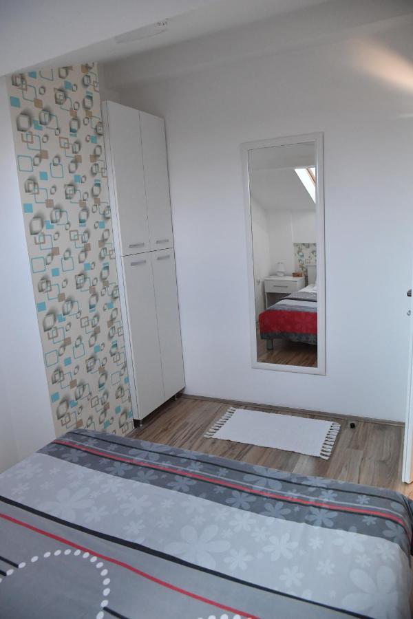 Apartamento Stan Na Dan Ni Exterior foto