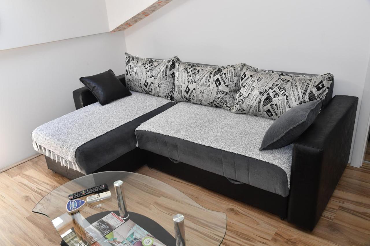 Apartamento Stan Na Dan Ni Exterior foto