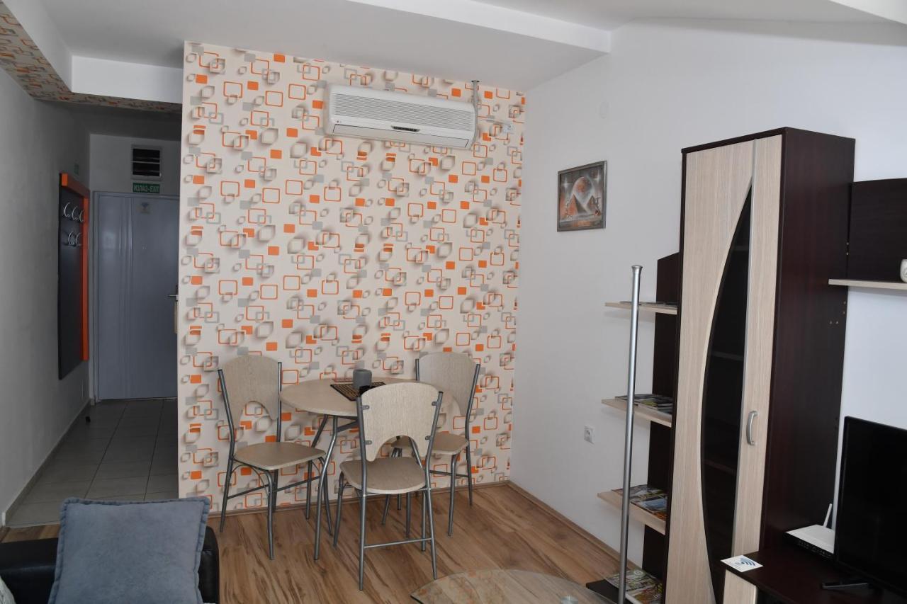 Apartamento Stan Na Dan Ni Exterior foto