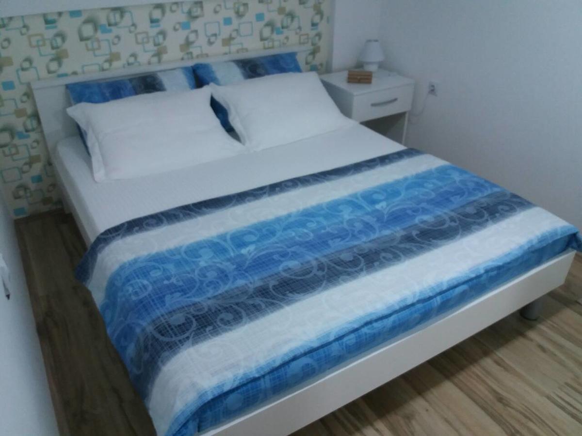 Apartamento Stan Na Dan Ni Exterior foto